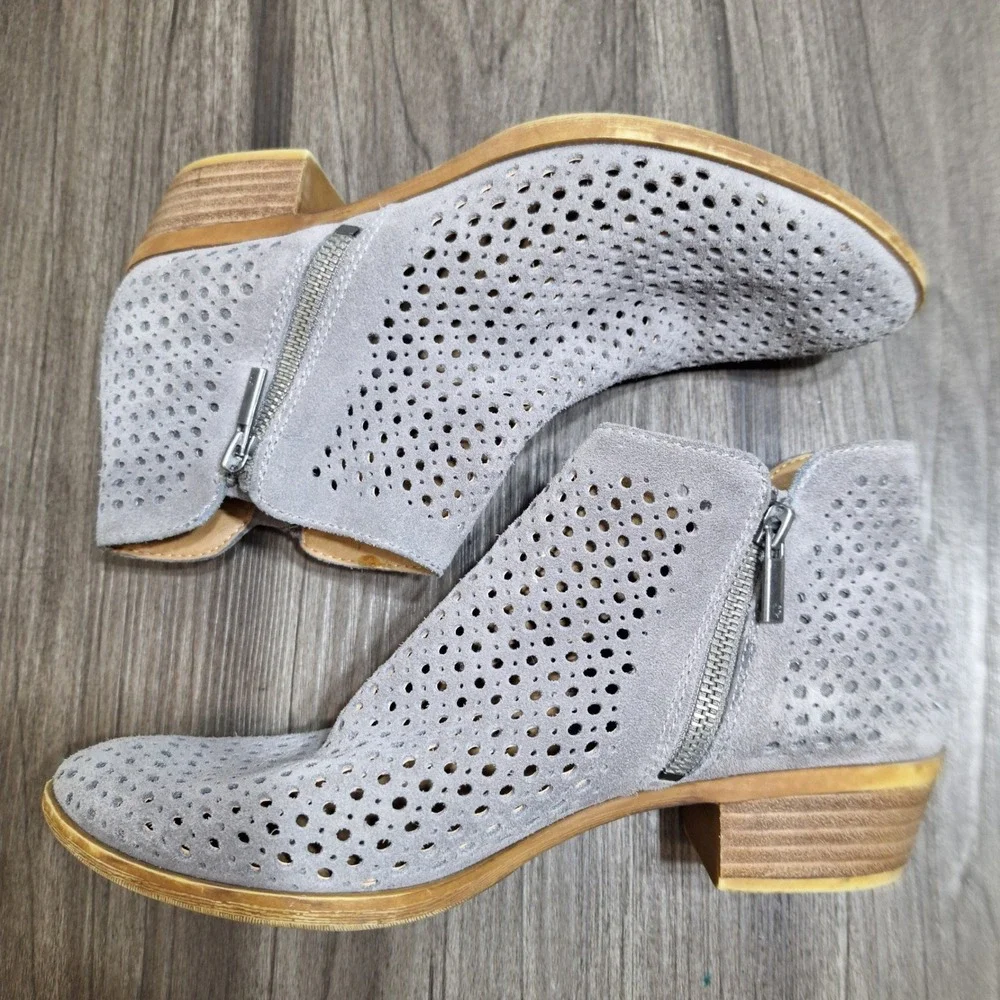Lucky Brand Breathable Grey Perforated Suede Ankle Boots Stacked Heel Womens 8.5